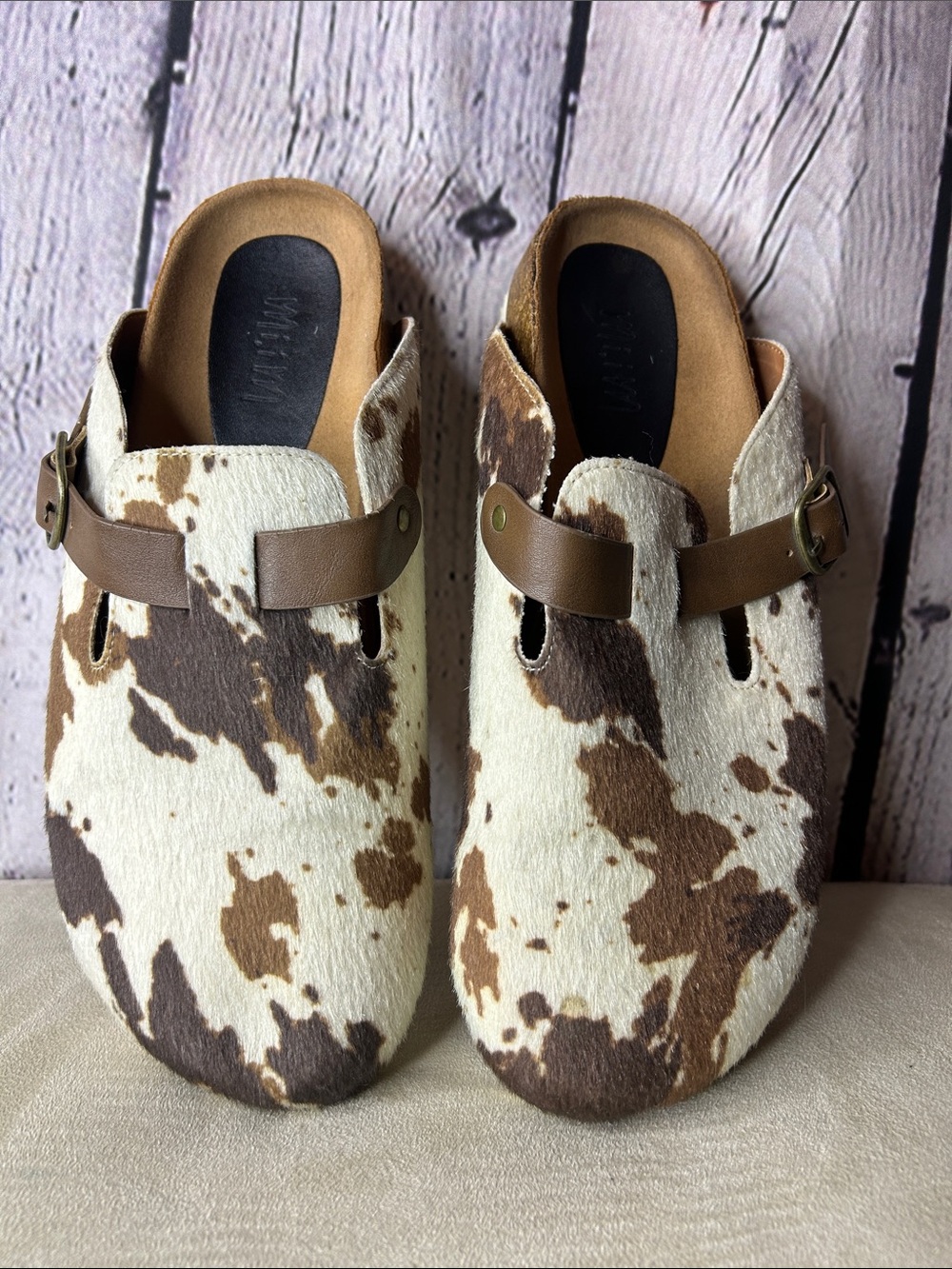 Mi.im cowhide clogs size 9 womens. Kind of wide